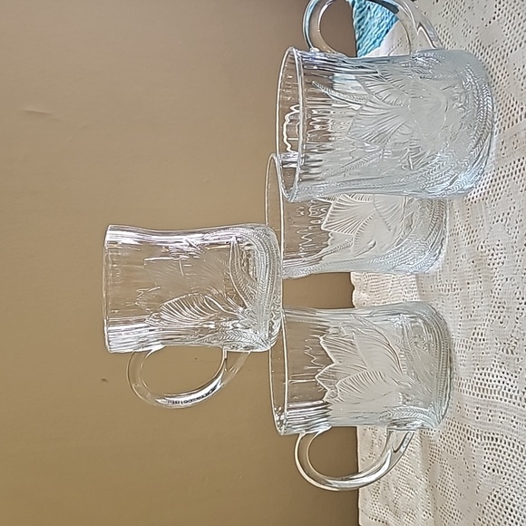 Set of 4 Canterbury Crocus Coffee Mugs - Picture 3 of 9